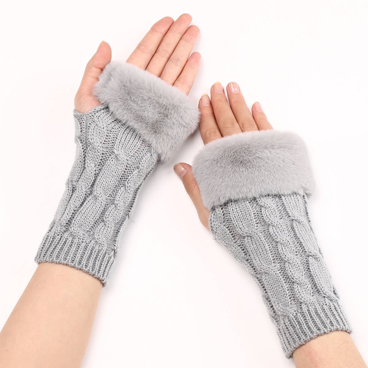 DIAMOND-SHAPED TWISTED GLOVES_CWAG0104