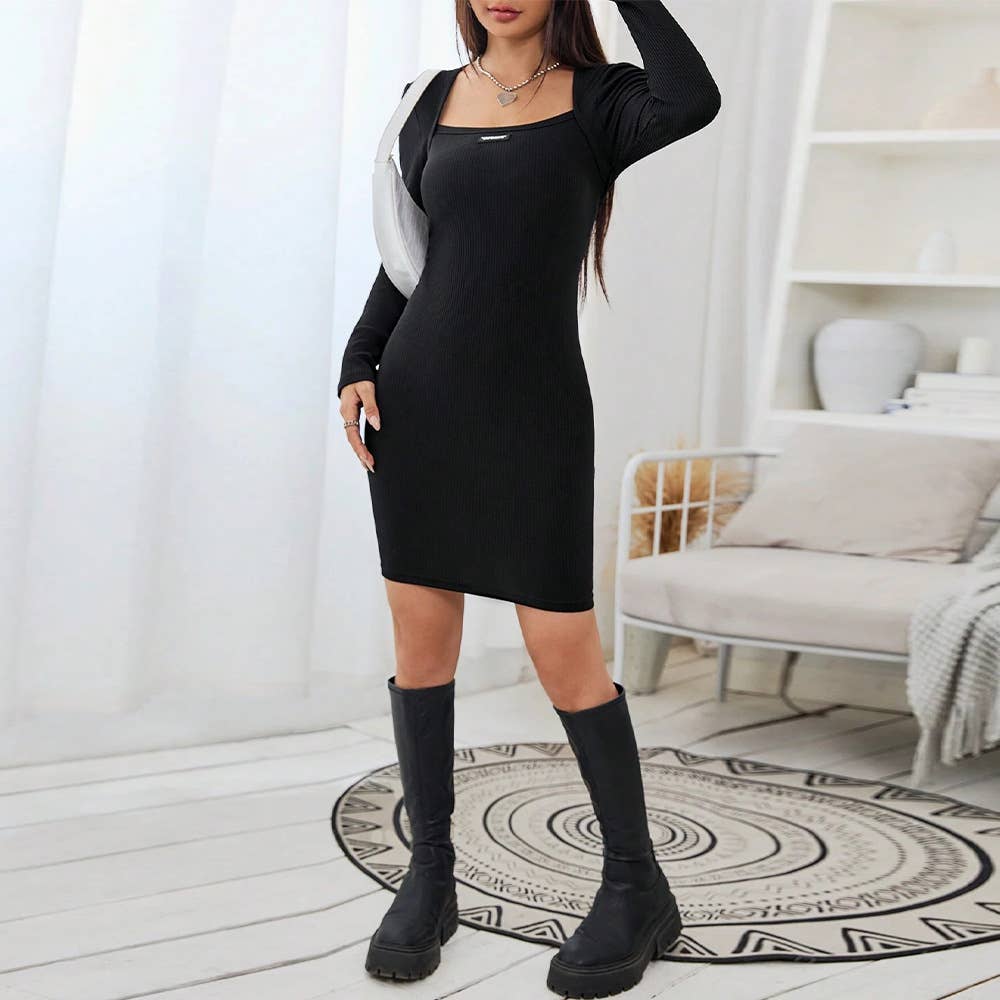 LONG SLEEVE SWEATER DRESS IN SOLID COLOR