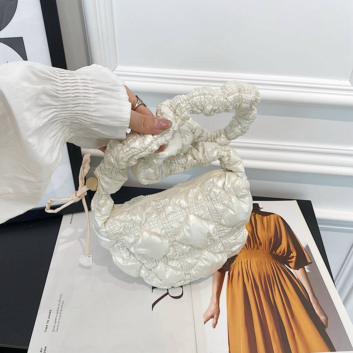 Cloud Bag Shiny Puffy Dumpling Shoulder Purse_CUAB00505