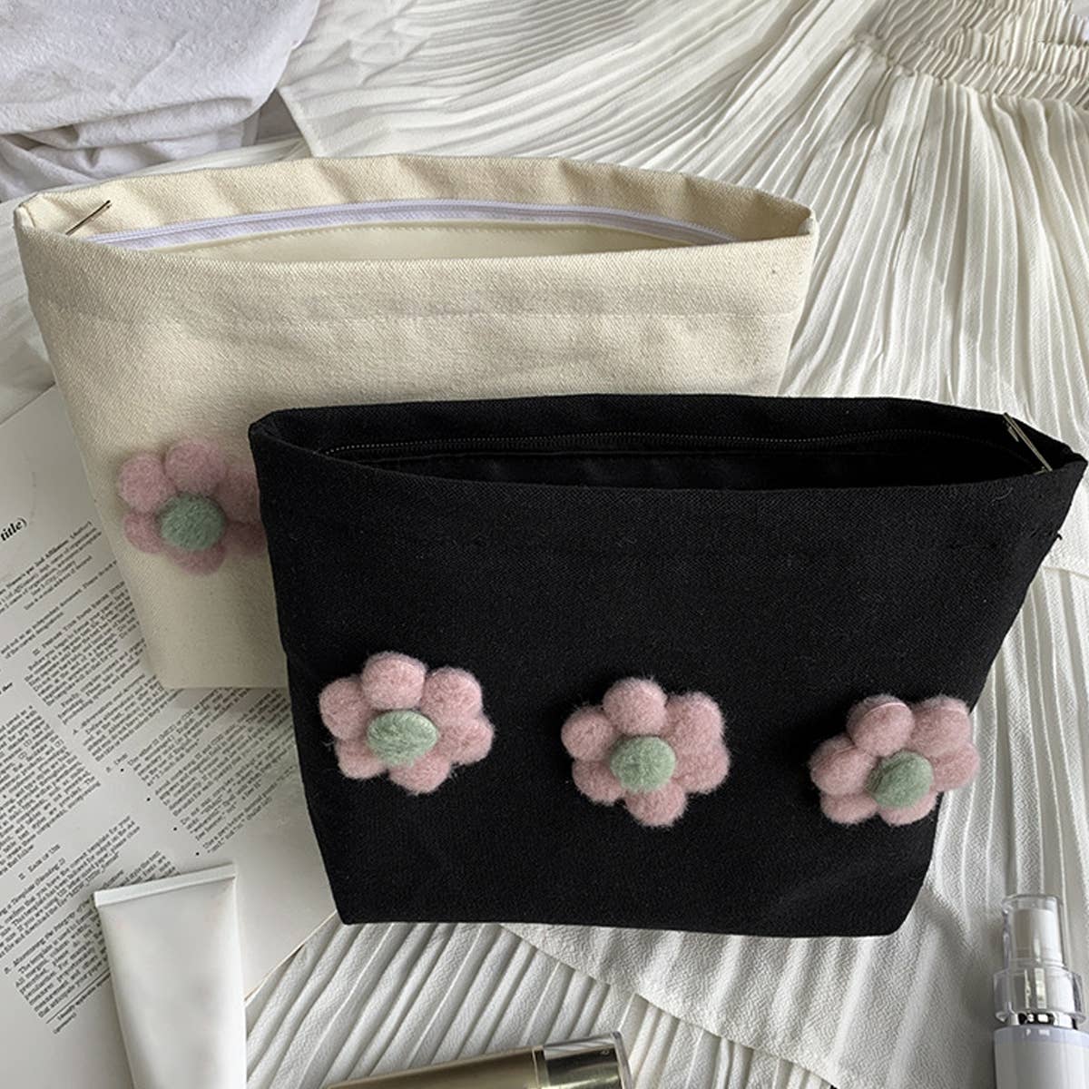 THREE-DIMENSIONAL FLOWER CARRY-ON COSMETIC BAG_CWAB2145