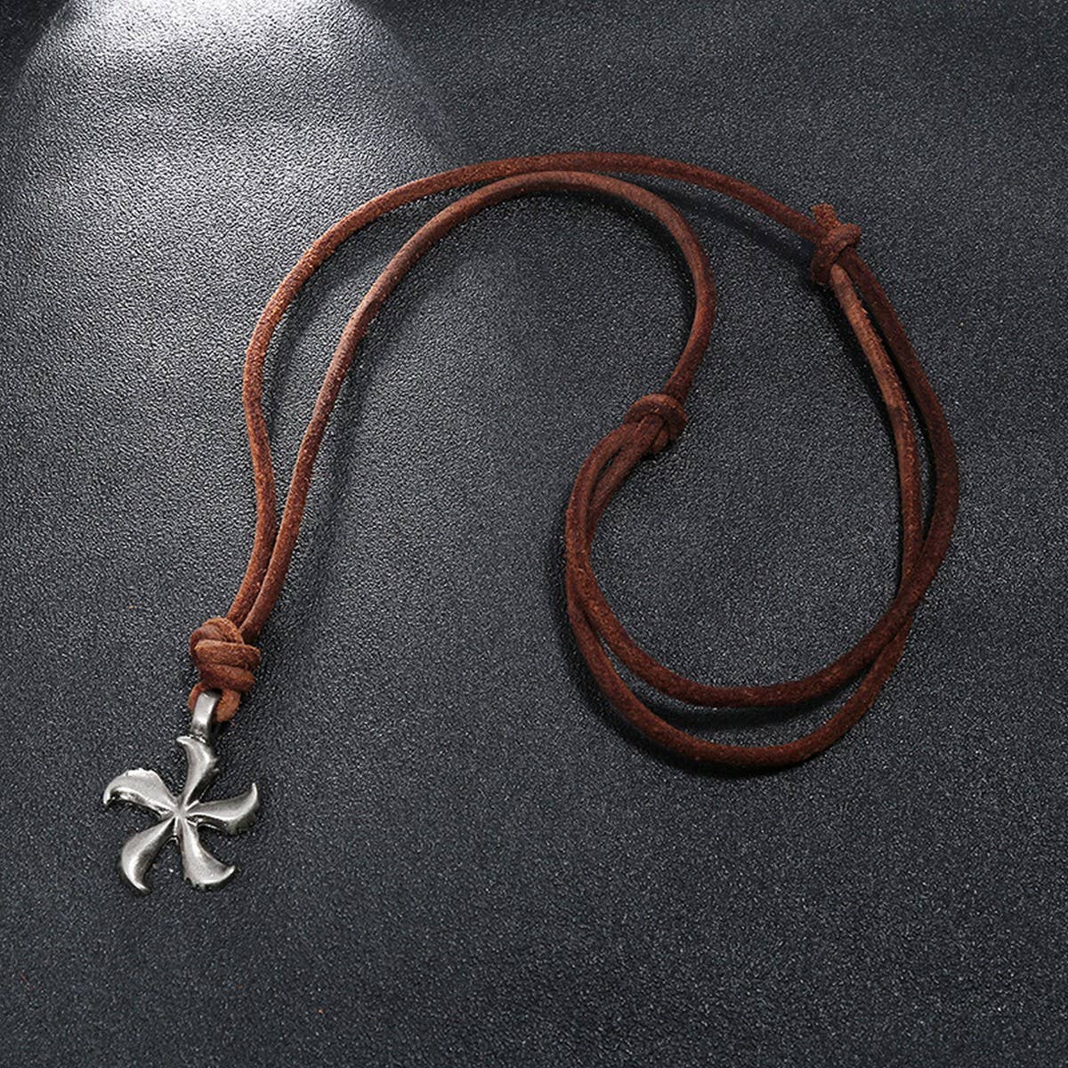 MEN'S VINTAGE BEACH STYLE COWHIDE NECKLACE