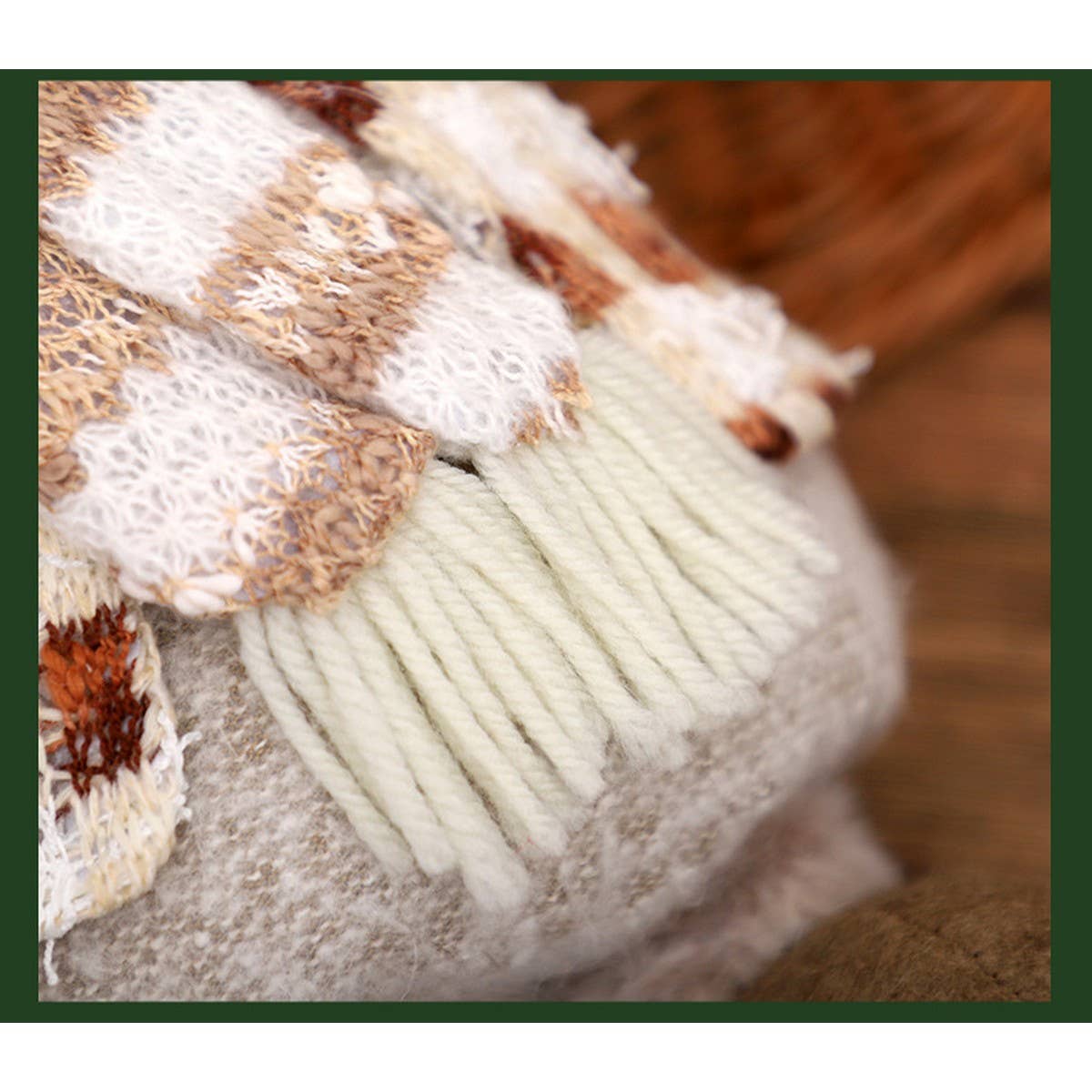 CWMM1739_Christmas Decorations Knitted Retractable Doll