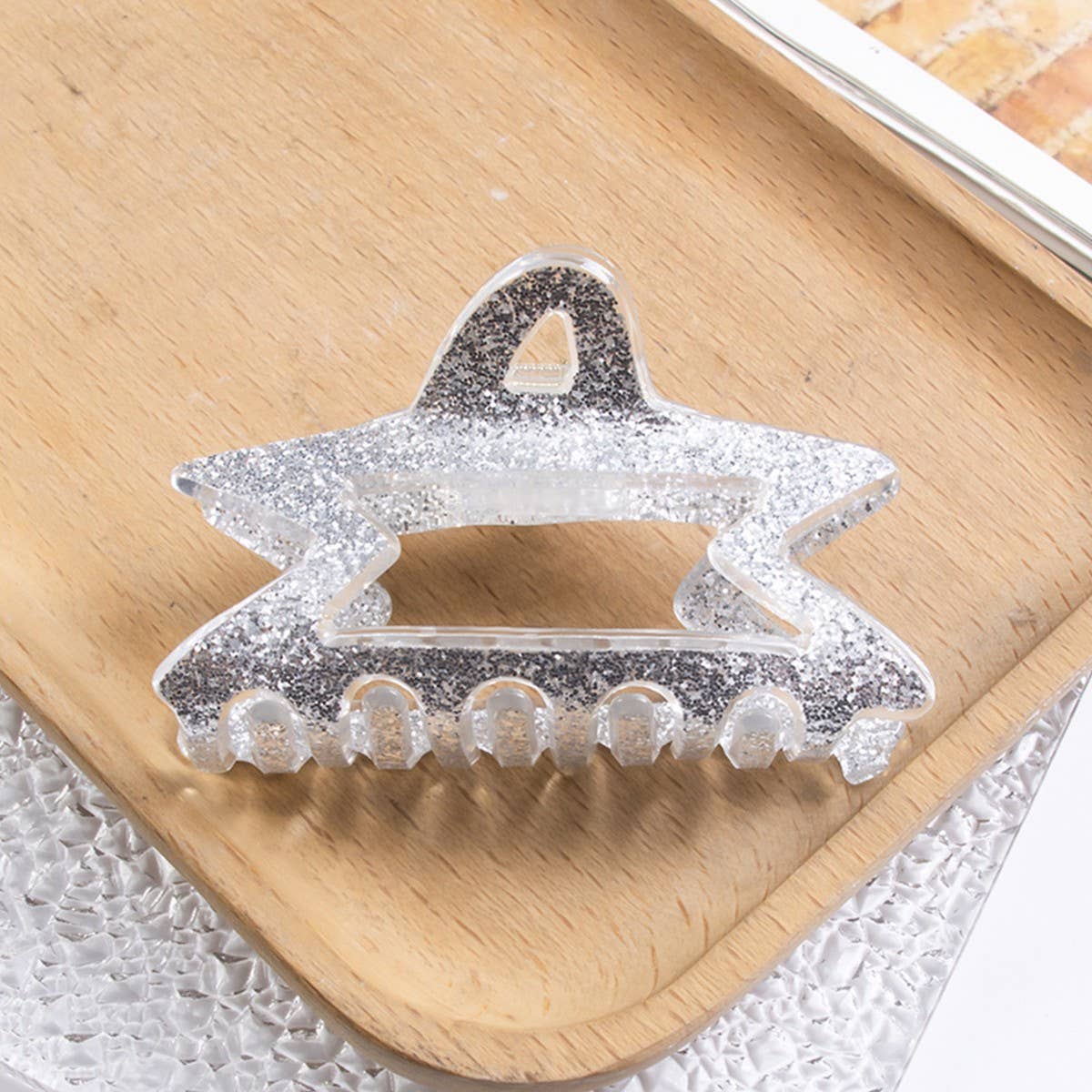 CWAHA1435_GLAMOUR TRANSPARENT STAR HAIR CLAW CLIP