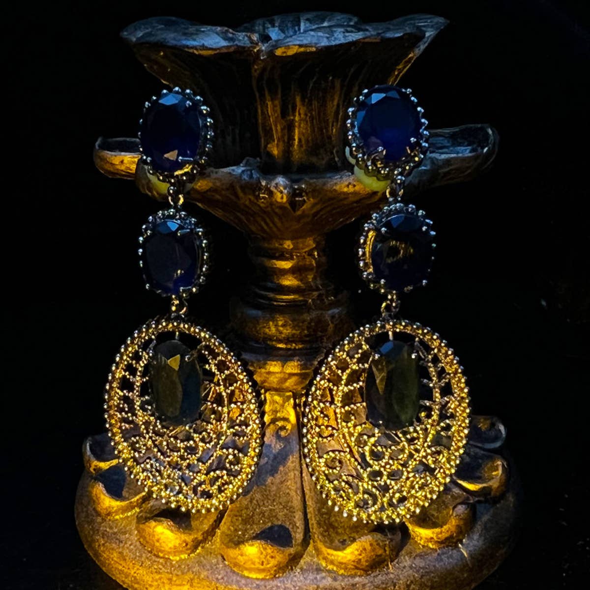 HOLLOW DARK BLUE CZECH DIAMOND EARRINGS