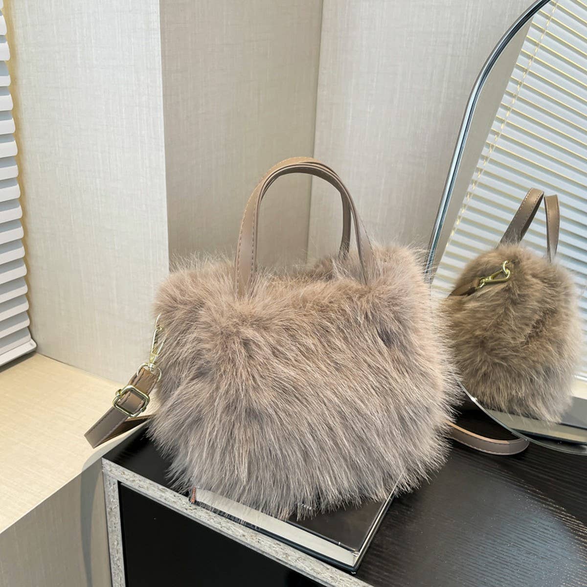 WINTER FOX FUR SHOULDER CROSSBODY HANDBAG PLUSH BAG_CWAB3974