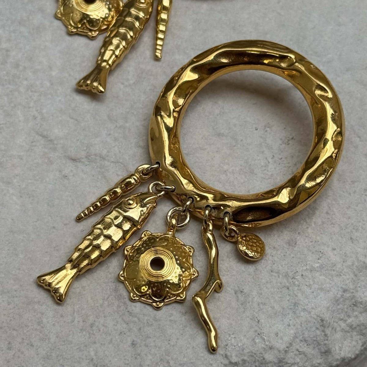 Stainless Steel Vintage Gold Large Hoop Earrings_CWAJE5122