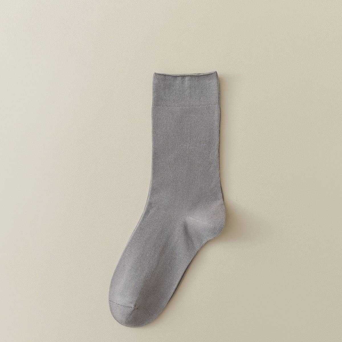 WOMEN LEISURE SOLID COLOR PILE SOCKS