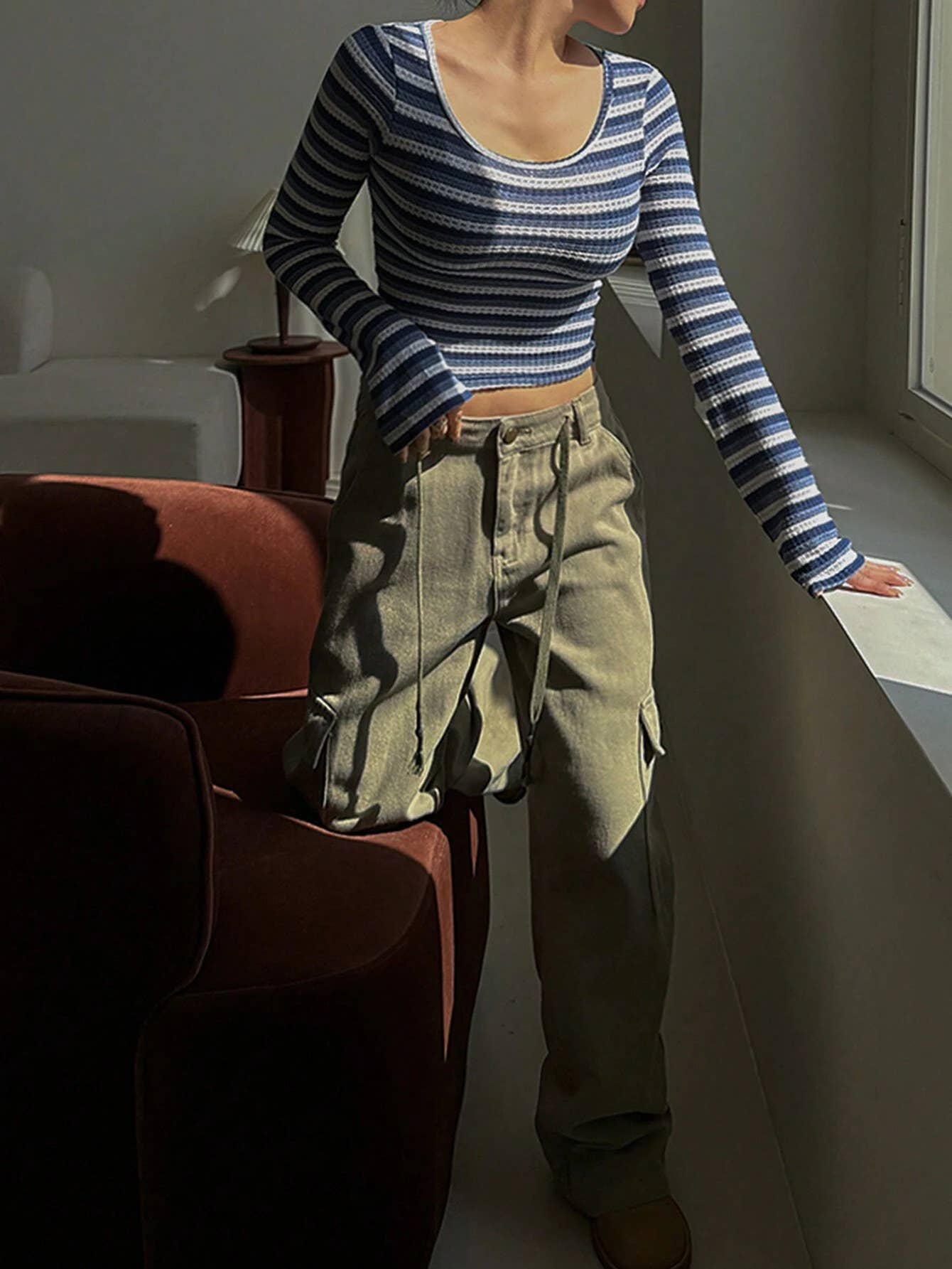 SLIP-ON ROUND NECK SLIM STRIPE LONG SLEEVE SHIRT