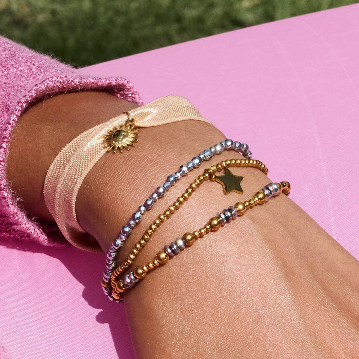 Punk Rock 18K Gold Black Silver Beaded Bracelet_CWAJE4810