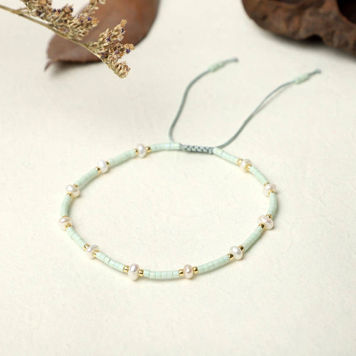 CWAJE4557_HAND-WOVEN FRESHWATER PEARL BRACELET