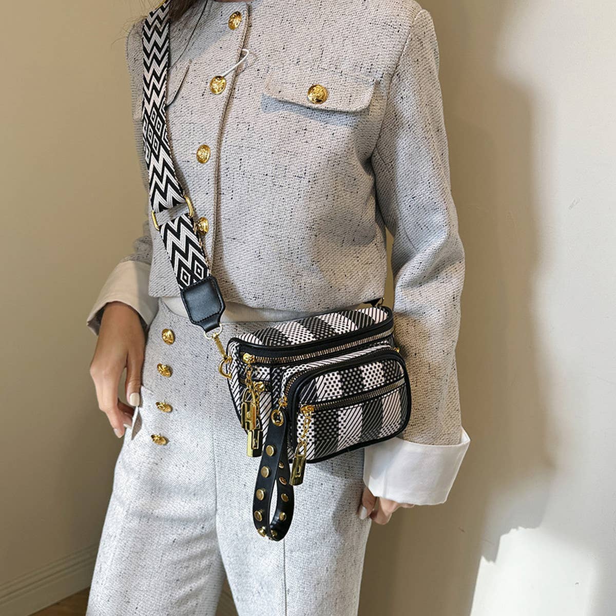 2024 NEW MULTI-LAYER ZIPPER RIBBON CHEST BAG_CWAB2086