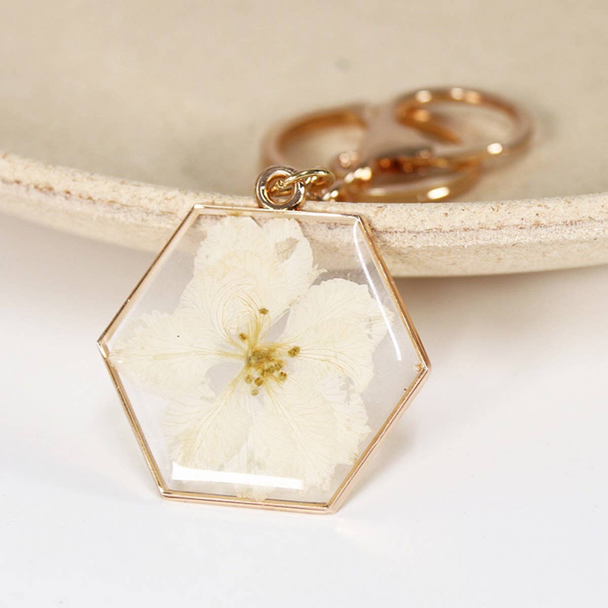 NEW NATURAL DRIED FLOWER KEYCHAIN PENDANT