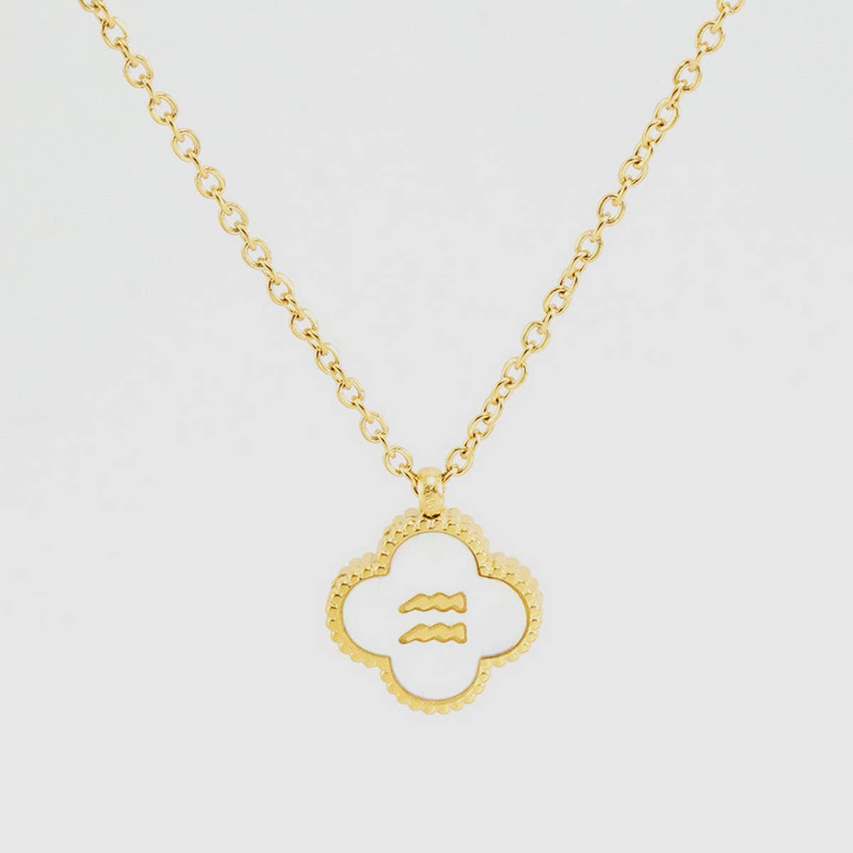 SHELL FOUR LEAF CLOVER CONSTELLATION NECKLACE