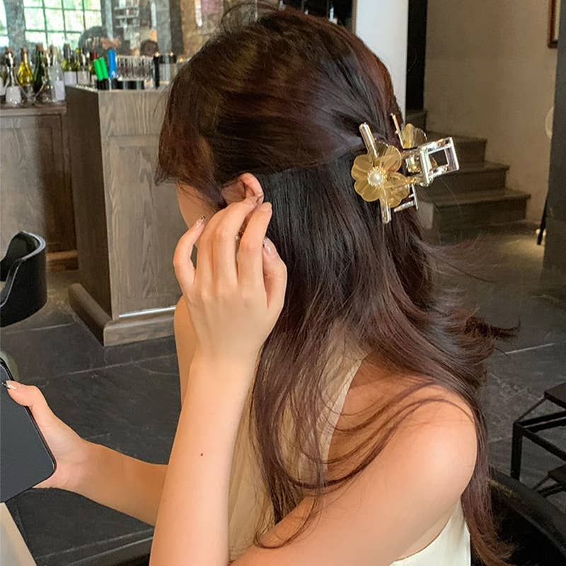 DESIGN METAL SILVER NEEDLE HOLLOW FLOWER HAIRPIN