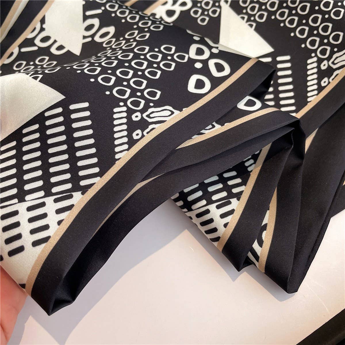 THIN AND NARROW FASHION DECORATIVE SILK HEADSCARF