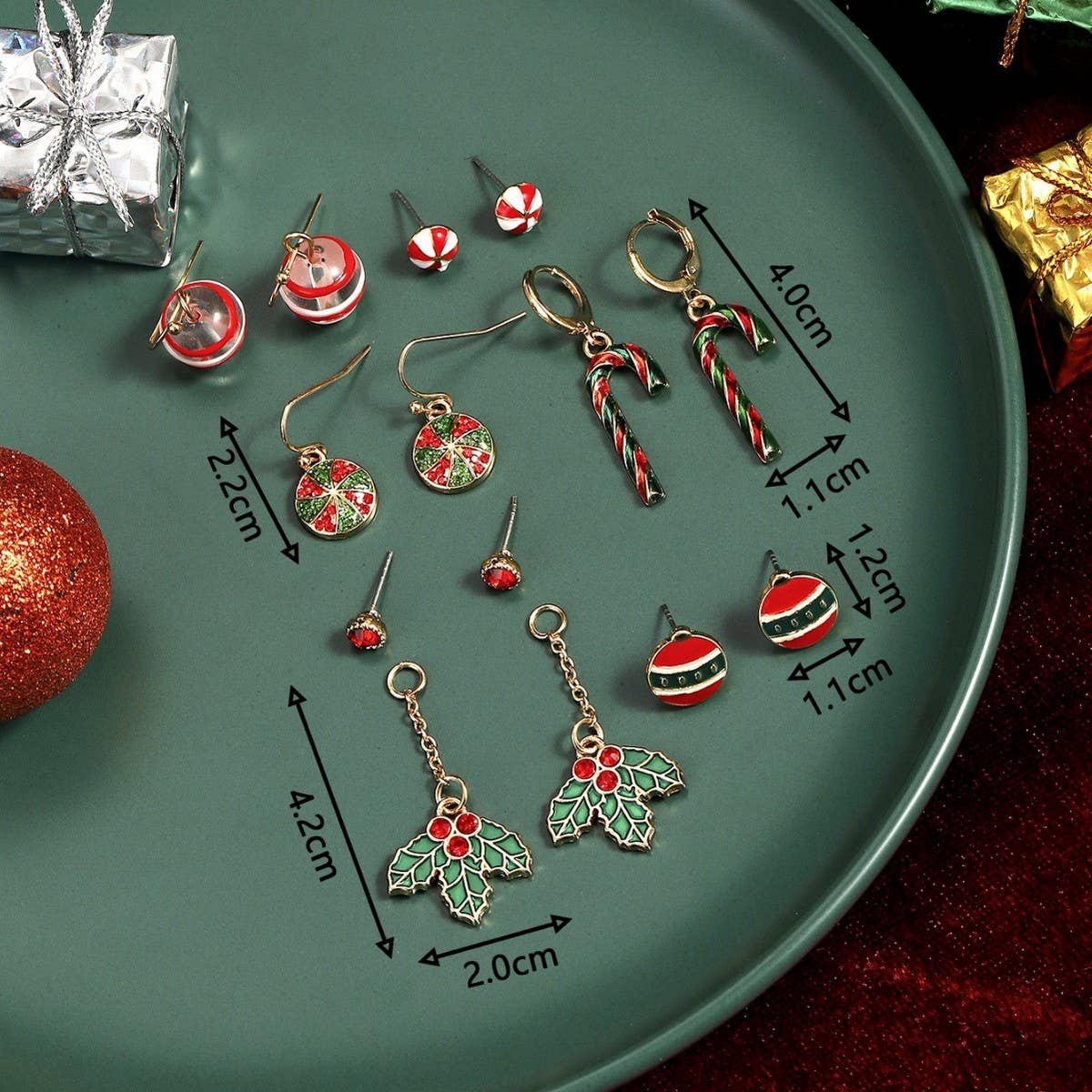 NEW FASHION CHRISTMAS ALLOY EARRINGS AND STUDS SET