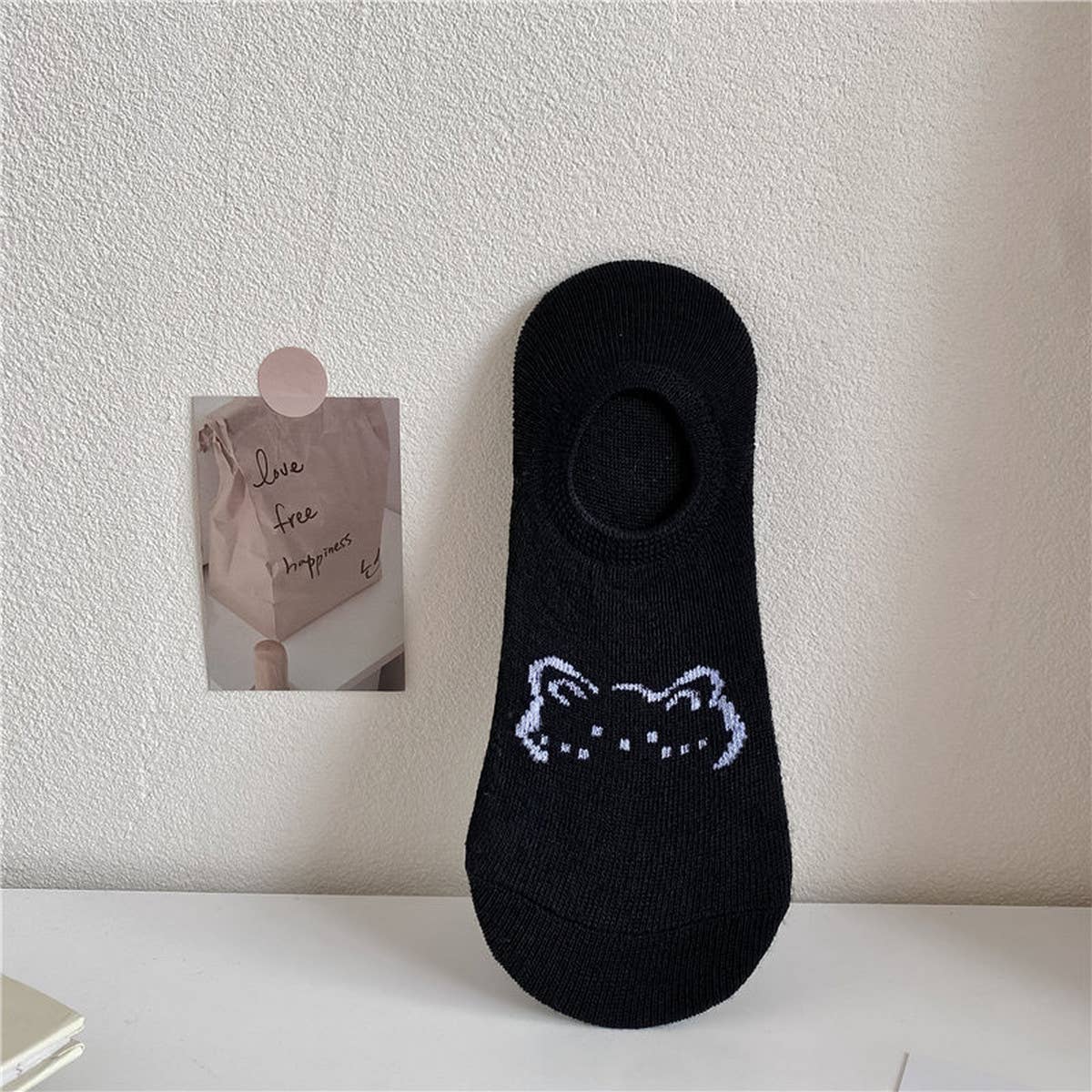 WOMEN THIN SILICONE NON-FALLING SOCKS