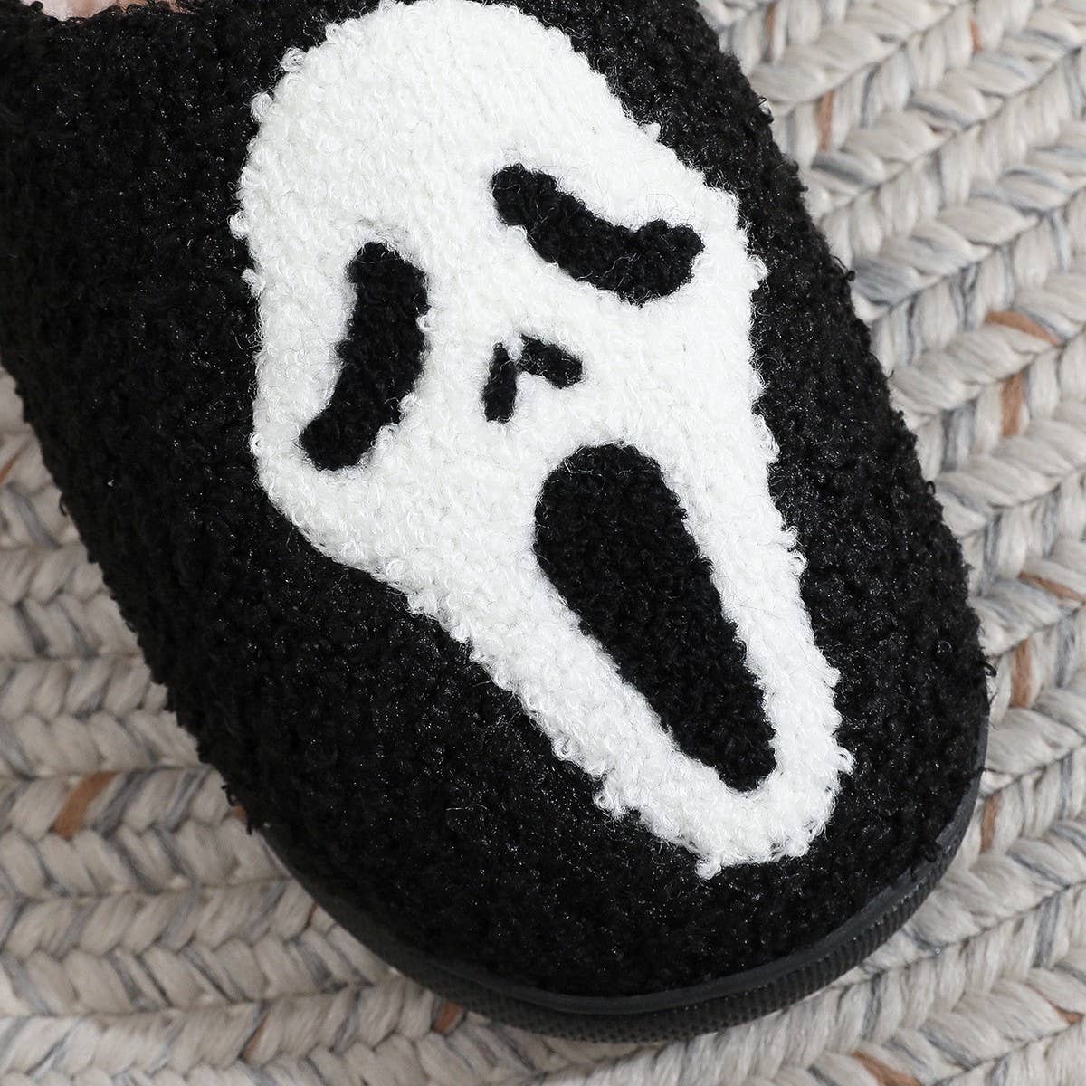 HALLOWEEN HOME SKULL SCREAM COTTON SLIPPERS