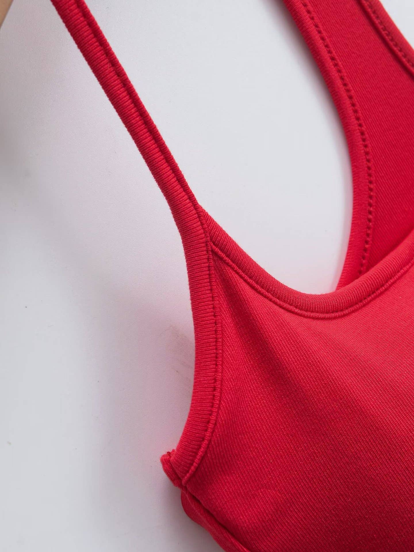 With chest pad one -piece - fitting I-line vest