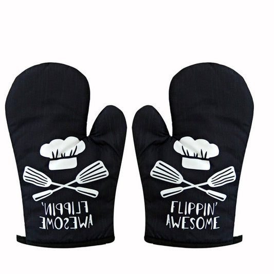 A PAIR OF HEAT-RESISTANT BAKING GLOVES_CWMM1452