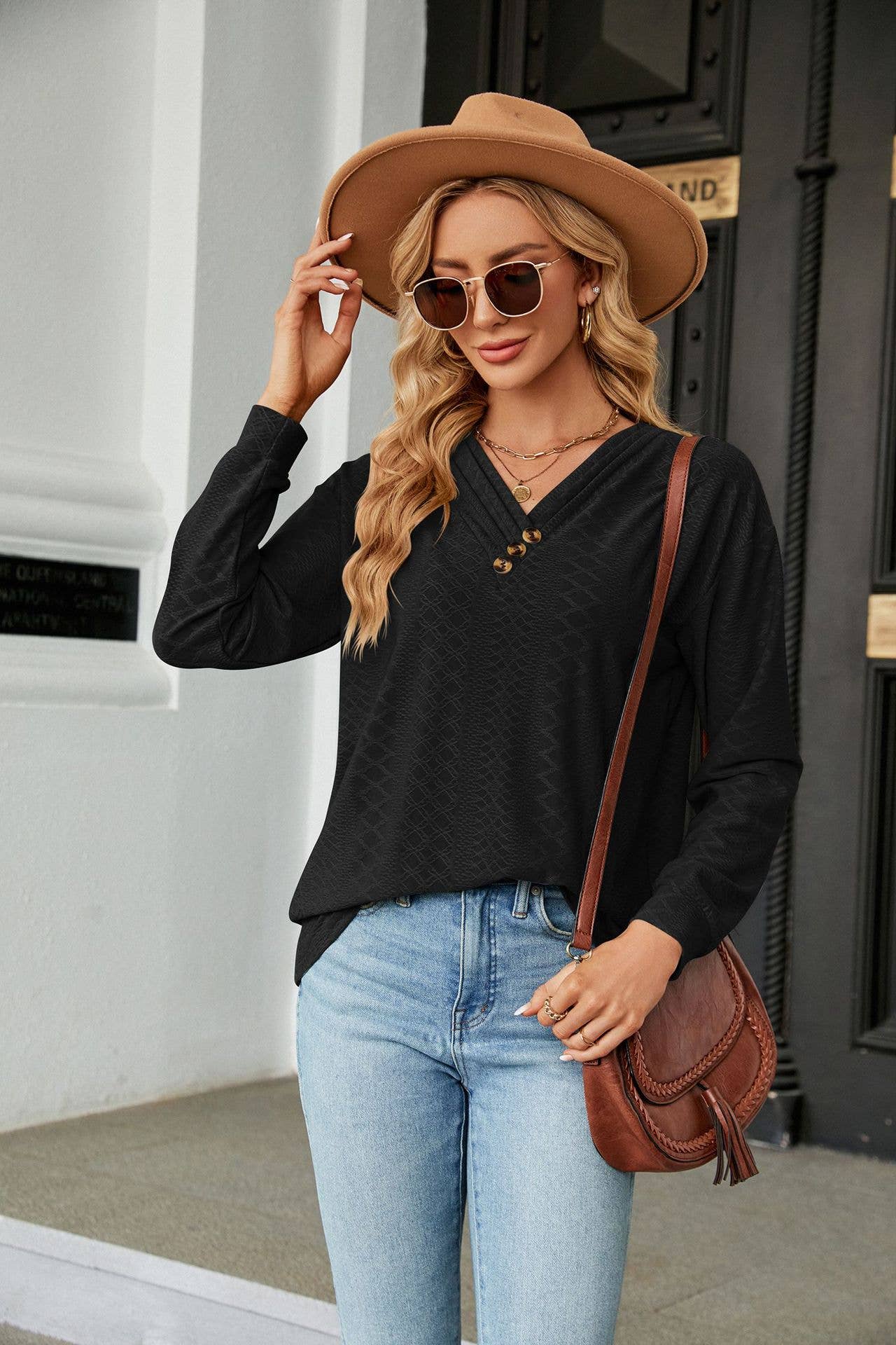 SOLID COLOR V-NECK BUTTON LONG-SLEEVED T-SHIRT