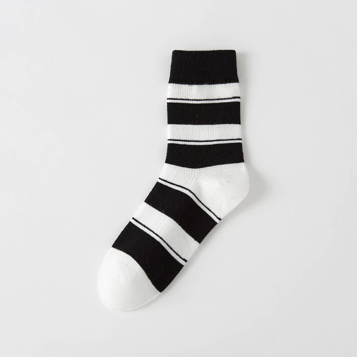 NEW STRIPED COTTON MID-TUBE SOCKS FOR WOMEN_CWMS1351