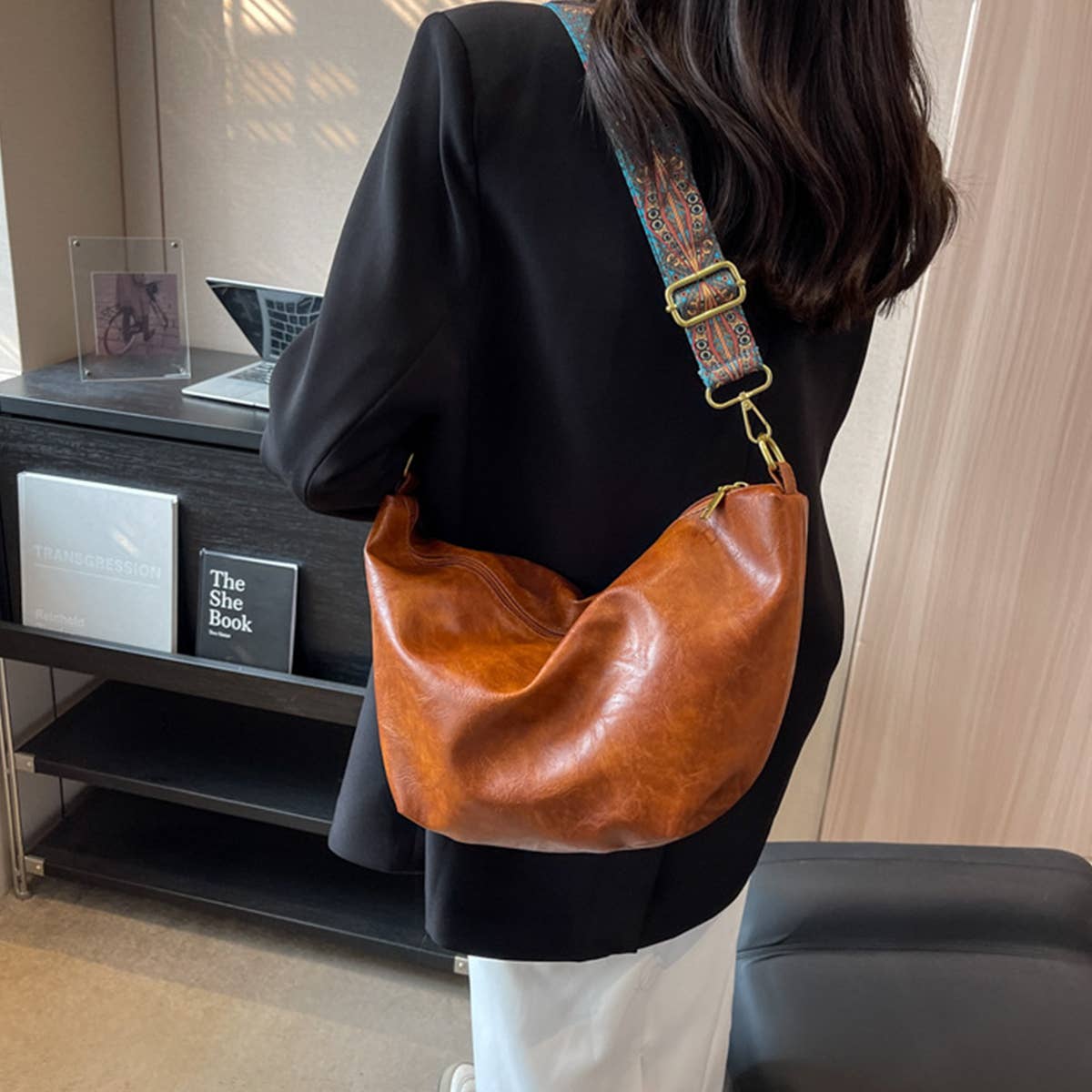 MINIMALIST HOBO BAG_CUAB0119