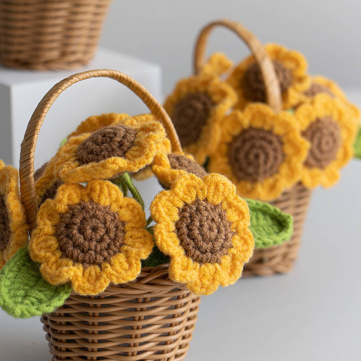 CWMM9269_HANDMADE SUNFLOWER MINI FLOWER BASKET ORNAMENTS