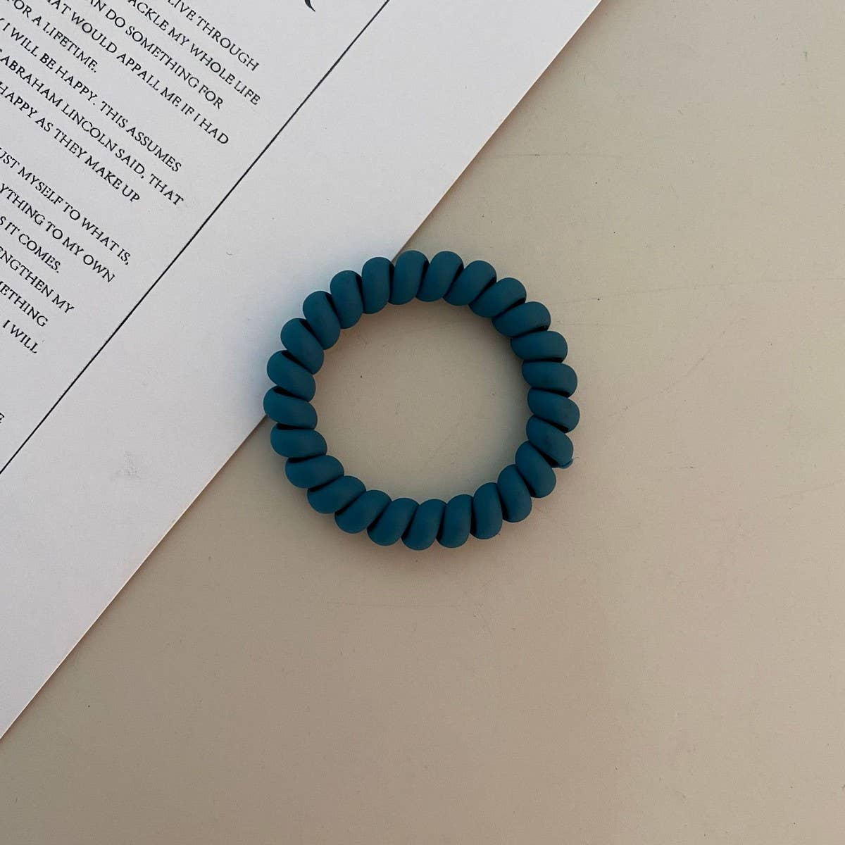 CWAHA1379_SIMPLE FROSTED PHONE CORD HAIR TIE