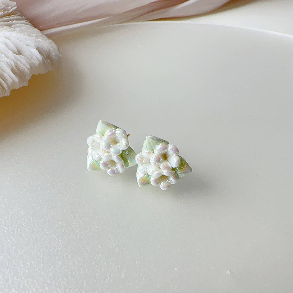 RETRO SWEET FOREST TRIANGLE EARRINGS