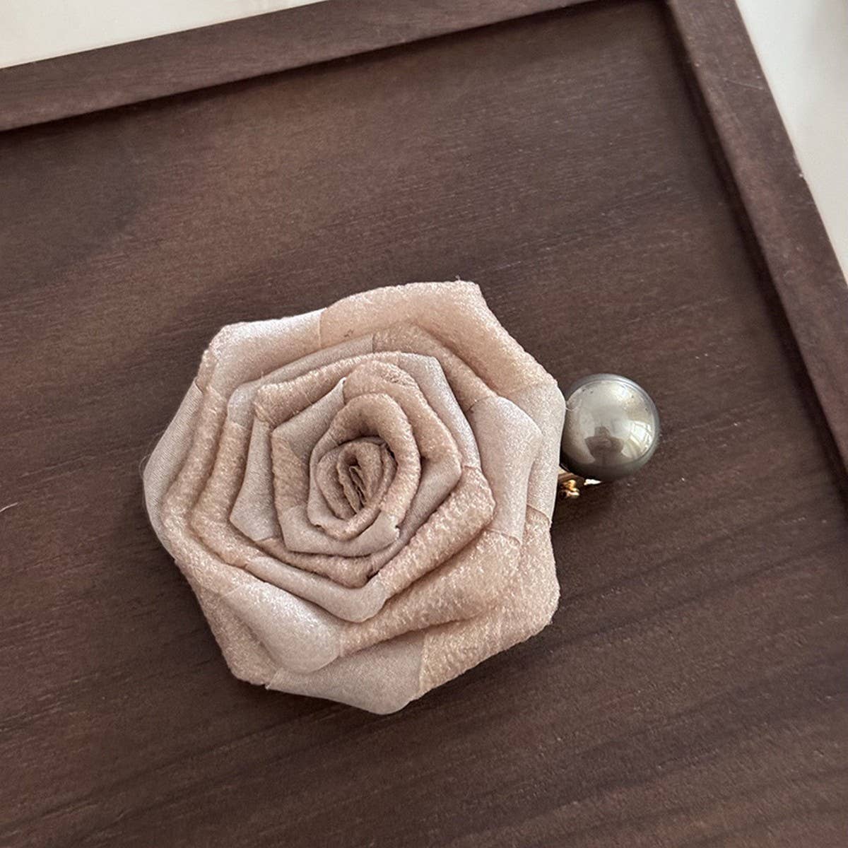 MAILLARD DRIED ROSE FLOWER CLAWS FOR WOMEN