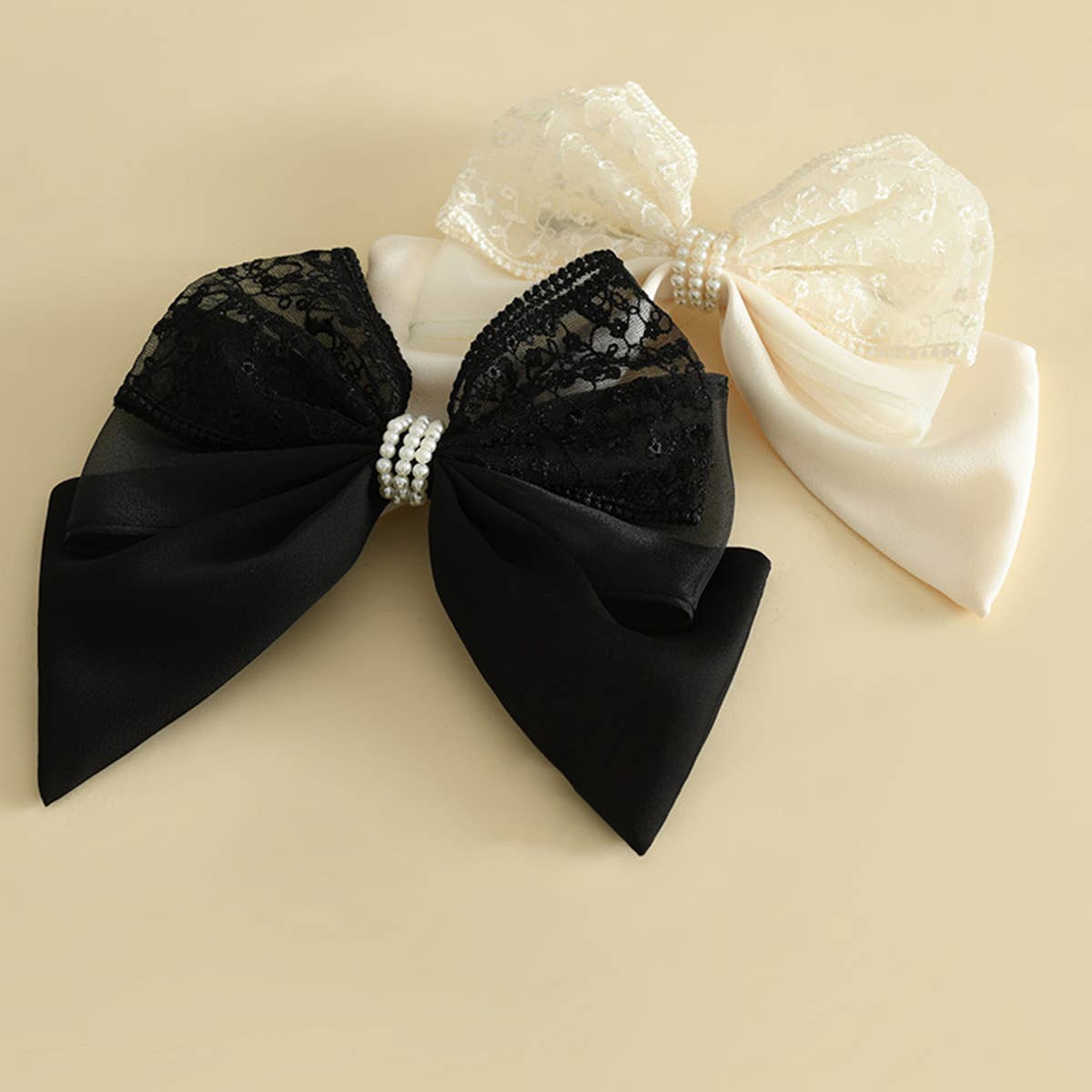 SMALL PEARL LACE BOW HAIRPIN_CWAHA1809