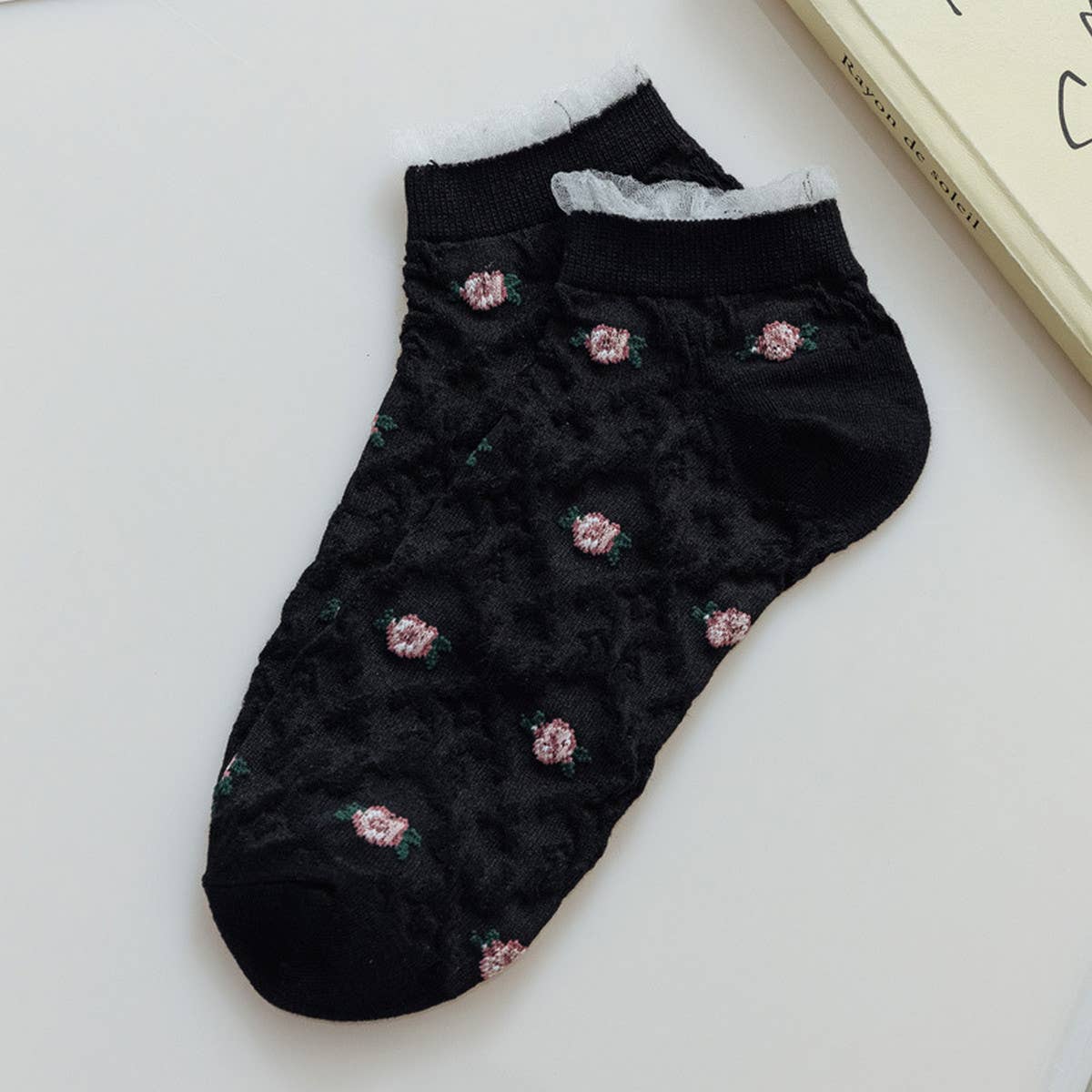 NEW STYLE SHALLOW LACE SOCKS_CWMS0669