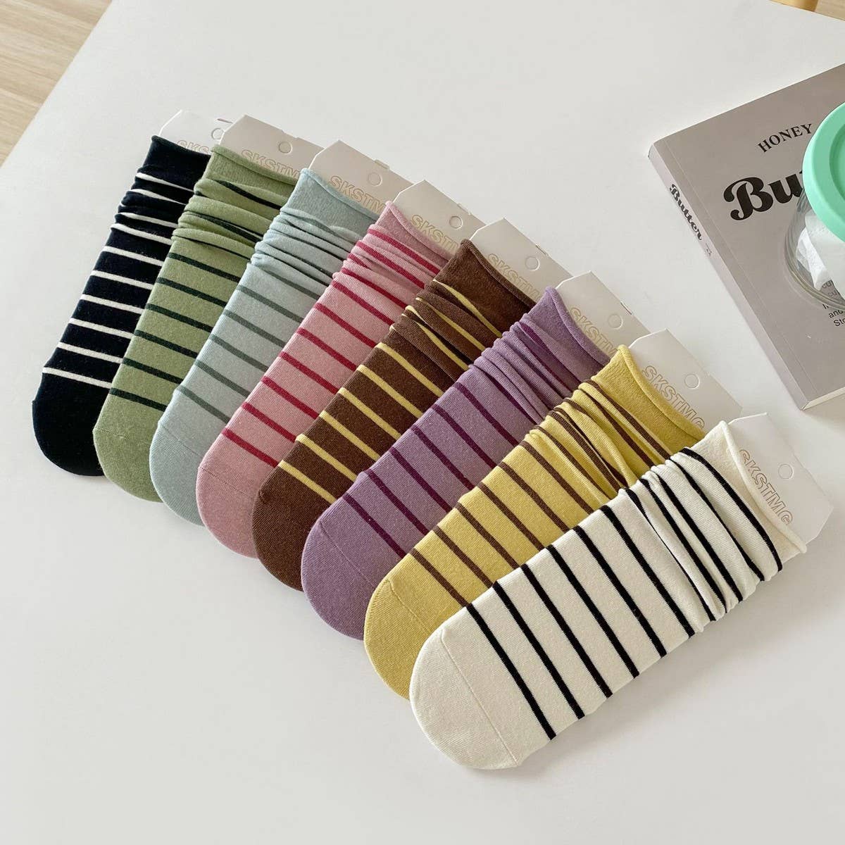 WOMEN HEMMED STRIPED STRAIGHT SOCKS