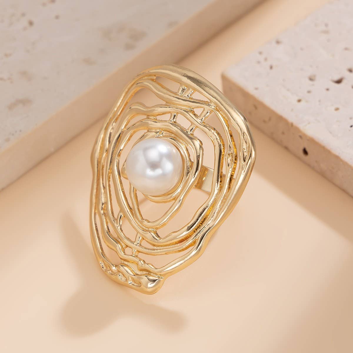 IRREGULAR GEOMETRIC ELLIPSE ALLOY WINDING RING