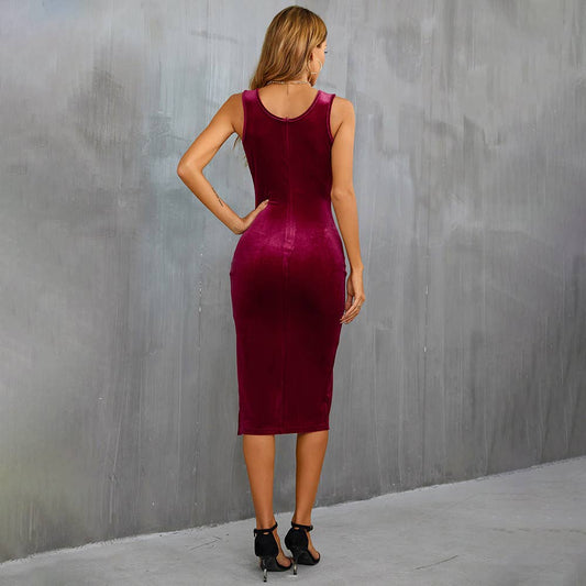 Party velvet dress with square neck and hip strap