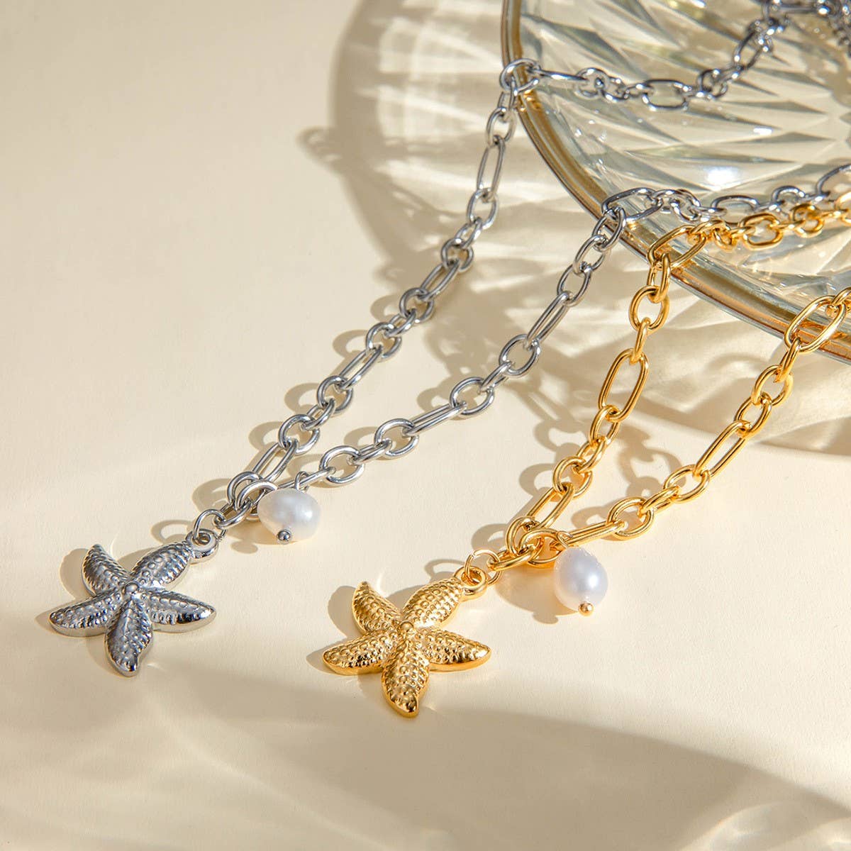 DELICATE STARFISH PEARL PENDANT NECKLACE
