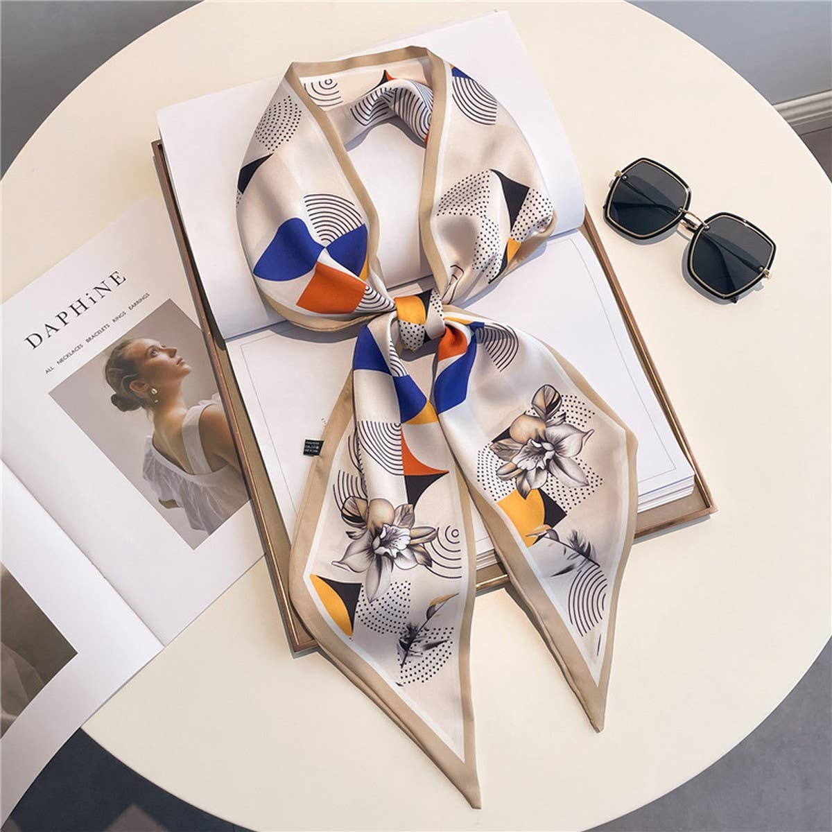 FASHIONABLE AND VERSATILE DOUBLE-LAYER HEAD SCARF_CWASC1513