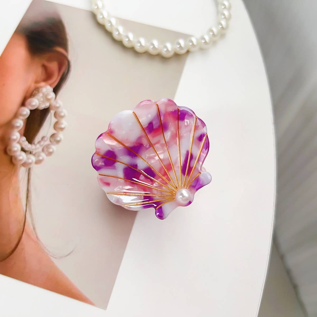 SMALL FRESH PEARL SHELL DOPAMINE AESTHETIC HAIRPIN_CWAHA1503