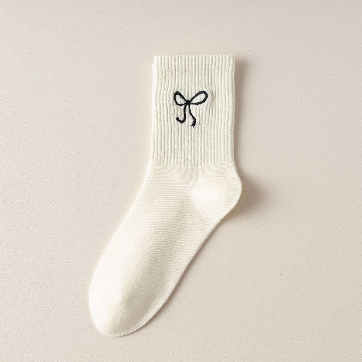 WOMEN'S EMBROIDERED BOW CREW SOCKS