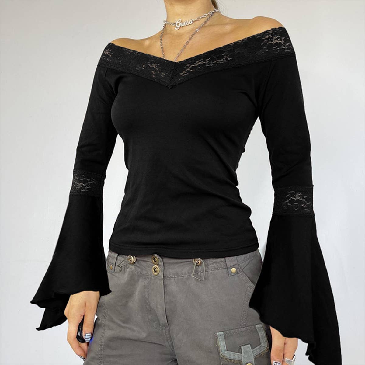 LACE SPLICING V-SHAPED HEM FLARED SLEEVE TOP