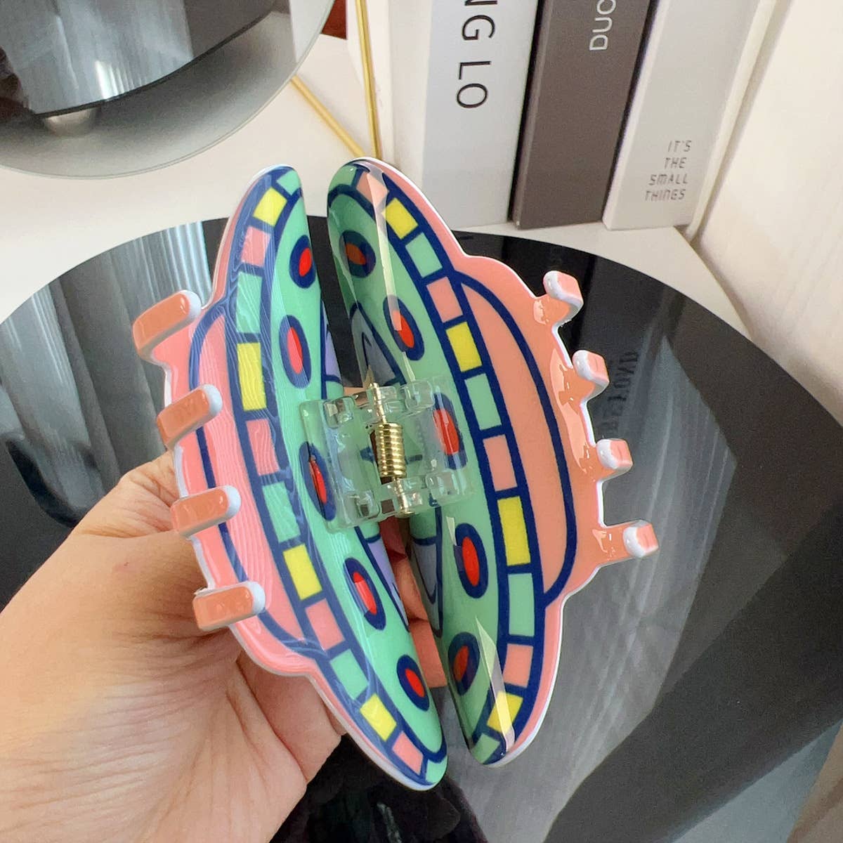 Creative cartoon anime grab alien spaceship grab