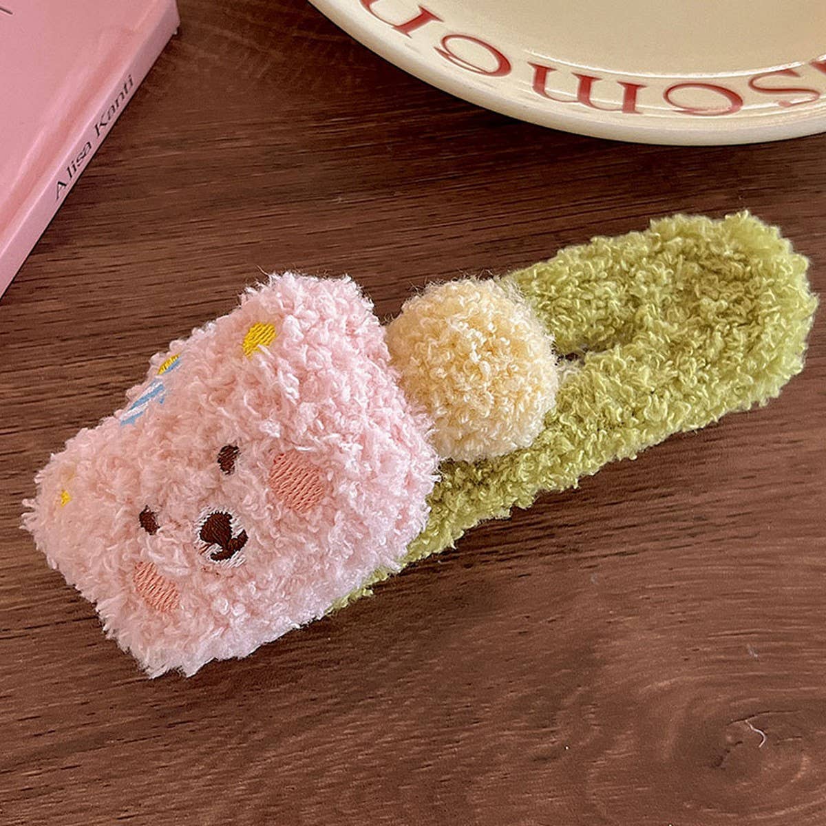 CUTE PLUSH HAIRPIN LARGE DUCKBILL