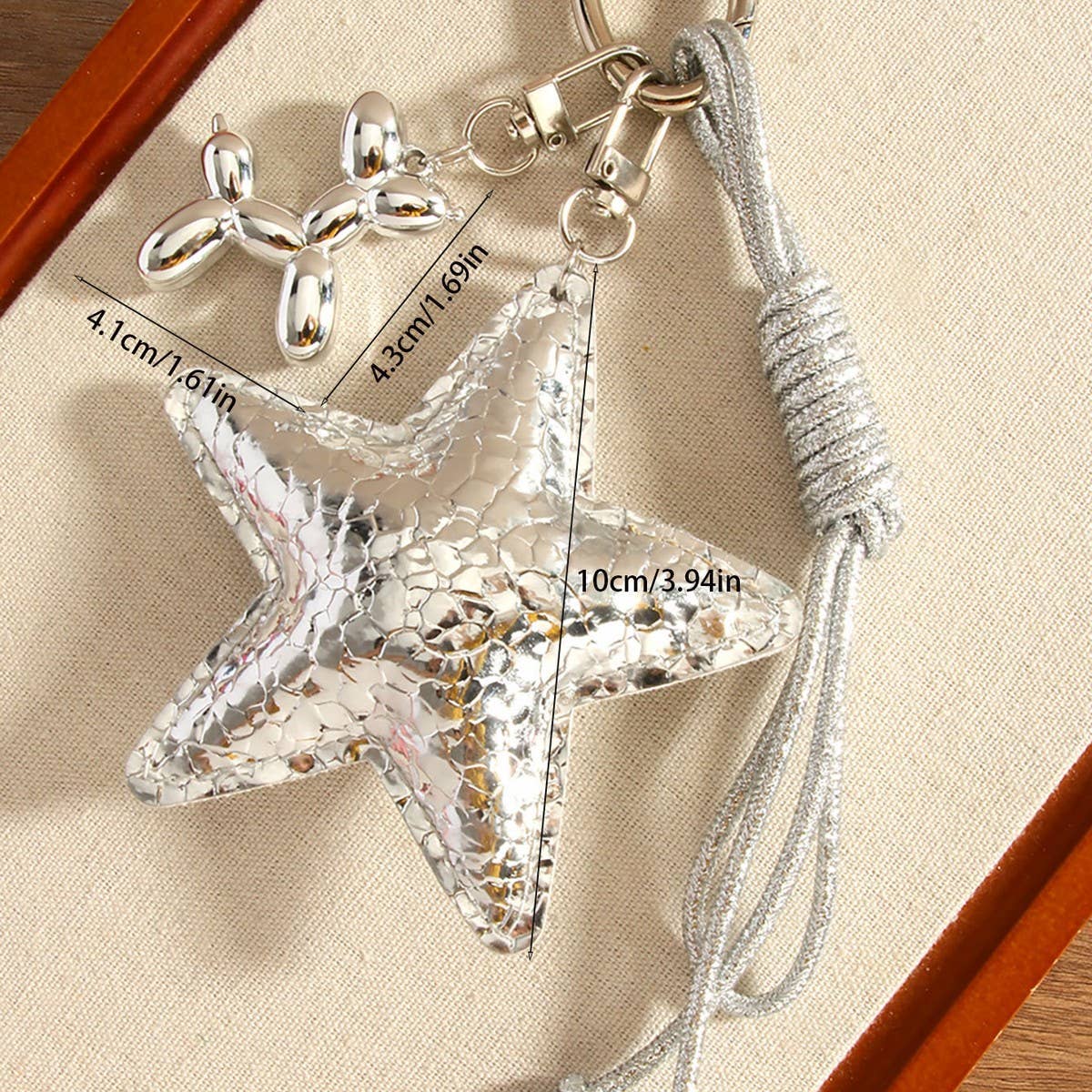 Stylish Silver Star & Balloon Dog Bag Keychain_CWMM7638