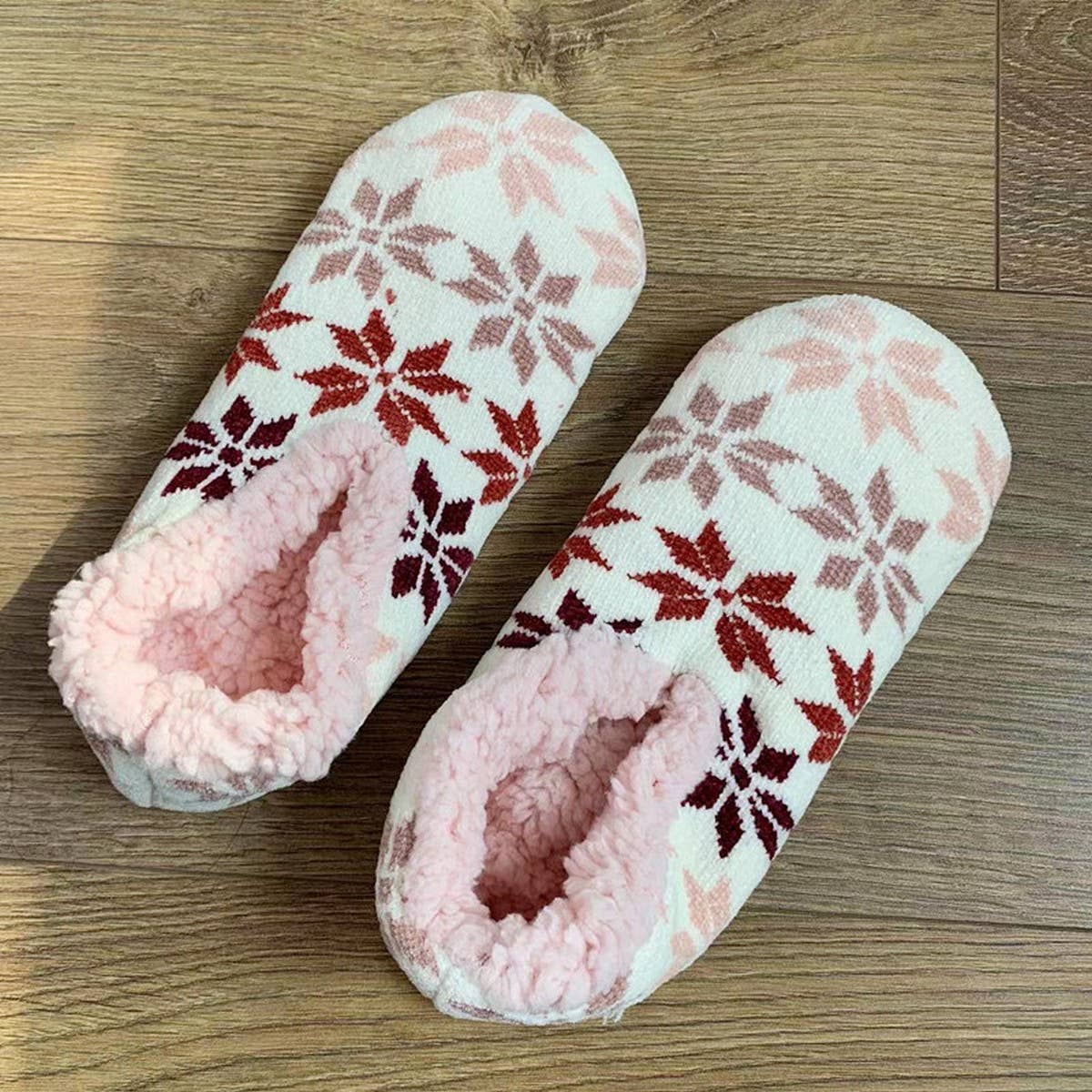 WINTER SNOWFLAKE SOFT-SOLED SOCKS SLIPPERS
