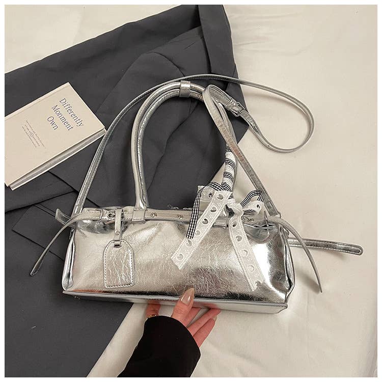 Glossy fashionable single-shoulder underarm bag