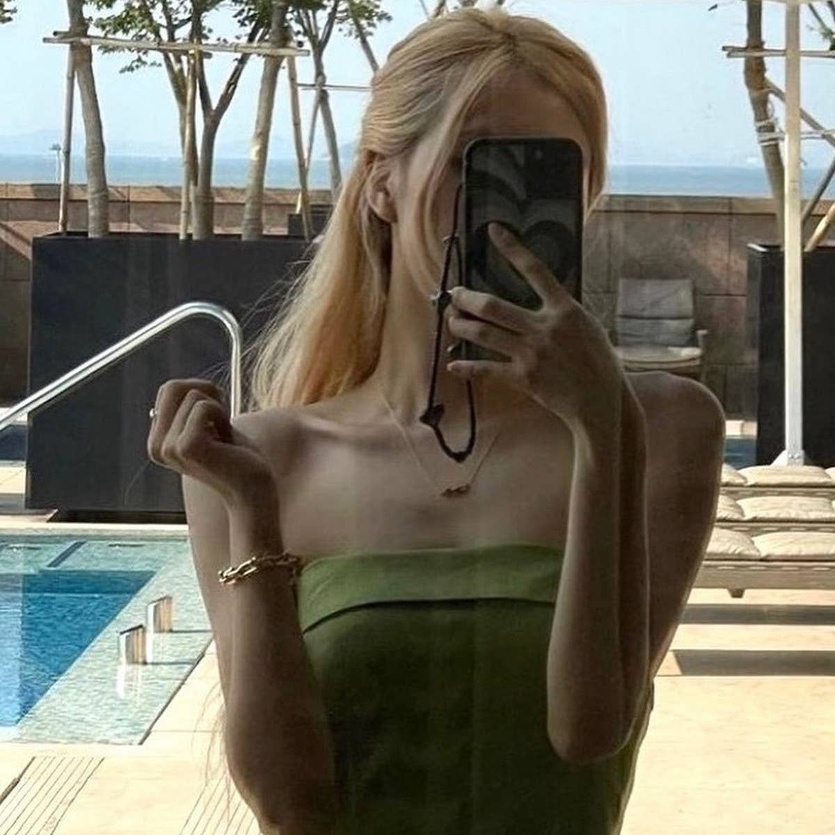 CWMM8719_HIGH-END LOVE ANTI-LOST MOBILE PHONE CHAIN