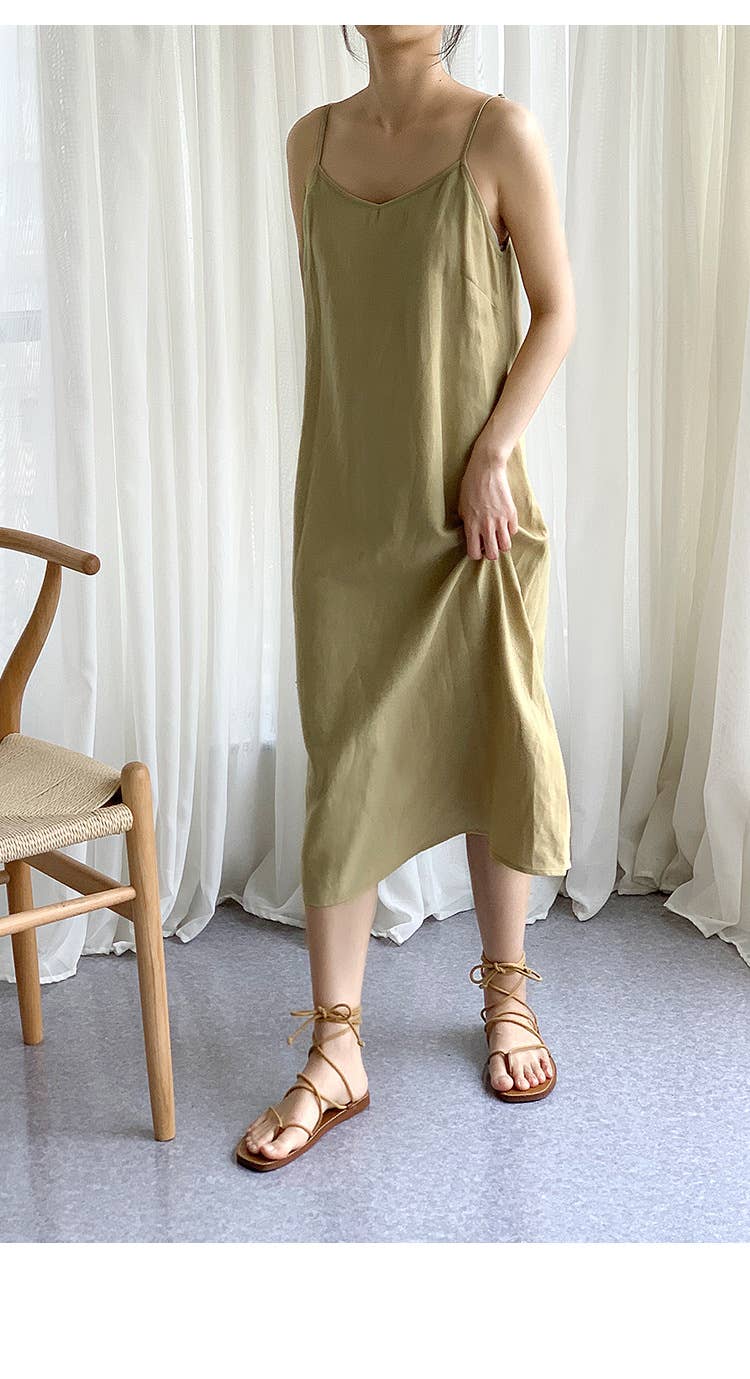 Everything with solid color simple strap dress