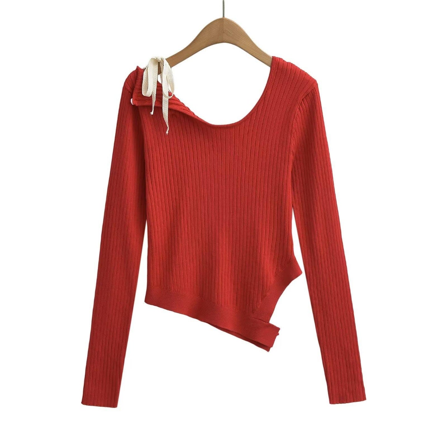 SWEET SPICE SLIM-FIT, OFF-THE-SHOULDER SEXY BASE