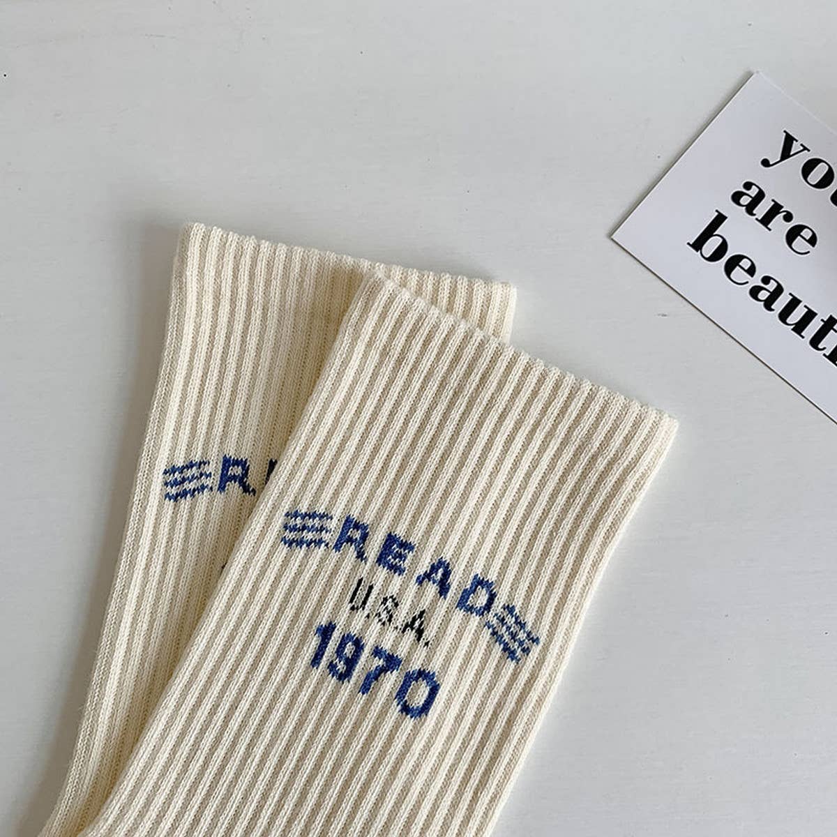 STRIPED COLOR BLOCK LETTERING SPORTS SOCKS_CWMS0964